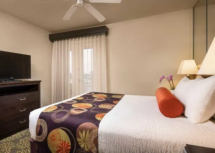 London Bridge Hotel Lake Havasu City