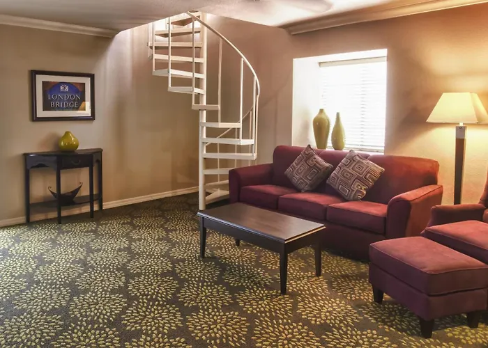 London Bridge 3* Lake Havasu City
